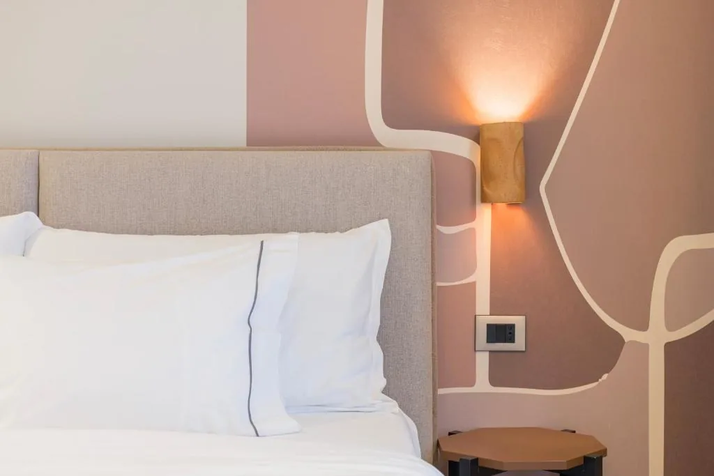 Deluxe Double Room with Balcony — Villa Noem